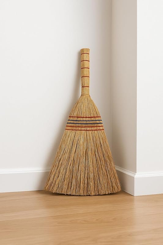 B Unique 75cm Corn Broom with Reinforced Handle Heavy-Duty Indoor Outd