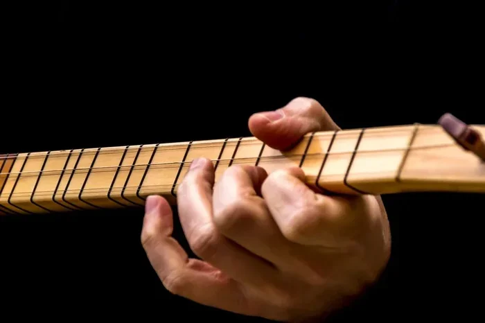 Fretting on Guitar Why Most Beginners Get It Wrong