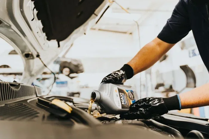 Halfords Oil Guide Your Complete Car Oil Buying Guide