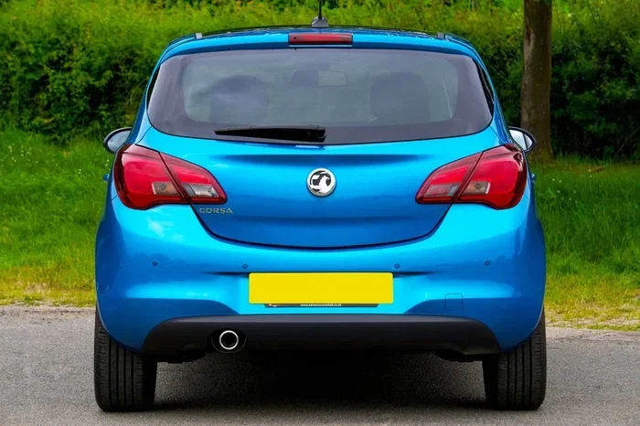 Why Do Sellers Keep Their Tags When They Sell a Car