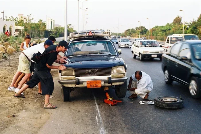 How to Change a Flat Tire and Get Back on the Road Quickly