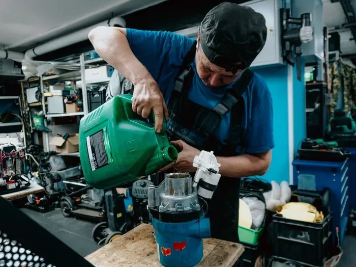 How to Change Car Oil at Home Without Going to a Mechanic