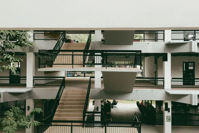 Split Staircase Ideas for Stunning Home Transformations